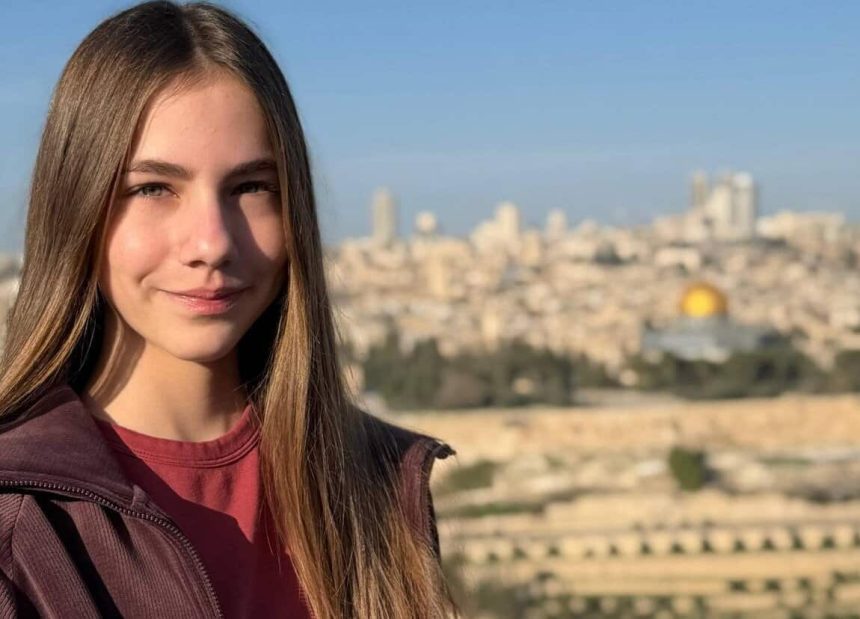 Evelyn Badulescu succes dublu eleva din Tulcea participa la doua olimpiade nationale