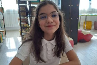 Impresionant Eva Boiangiu o elev a de 12 ani din Tulcea a realizat o performanta rara s a calificat la trei olimpiade nationale