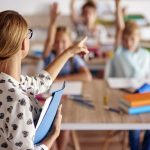 Ministerul Educatiei examineaza possibilitatea unei cresteri a salariului pe ora pentru profesori in 2026