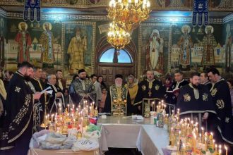 Credinciosi din Greci si zonele inconjuratoare la slujba de Maslu oficiata de Preasfintitul Parinte Visarion foto