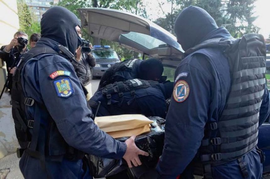 DNA efectueaza perchezitii la Autoritatea Rutiera Romana intr o ancheta de coruptie legata de fraudarea examenelor