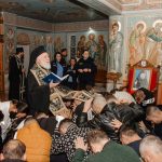 Detinutili de la Penitenciarul Tulcea la Denia din Saptamana Mare slujba oficiata de Episcopul Visarion foto