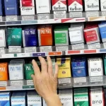 Fumatorii vor plati mai mult pentru tigari din cauza unei noi cresteri a accizei in Romania