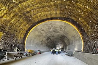 Lucrarile la tunelurile ursilor de pe autostrada Sibiu Nadlac 11 fronturi de lucru deschise simultan foto