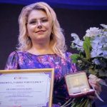 Medic din Tulcea distins cu premiul national dr Corina Badea castigatoare a premiului I la Gala Medicilor din Romania foto