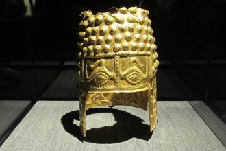 Olanda recupereaza coiful dacic furat din Muzeul Drents in urma unei anchete internationale