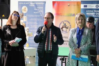 Presedintele Consiliului Judetean Tulcea Stefan Coman a fost prezent la Targul Ofertelor Educationale foto