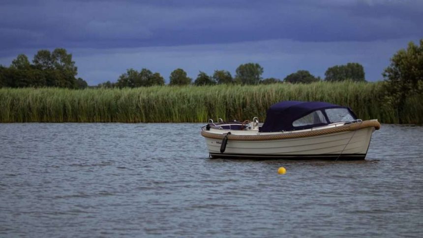Tarifele cresc in Delta cati bani vor scoate din buzunar proprietarii de amarcatiuni