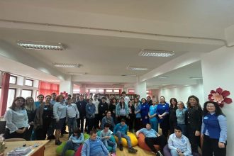 Ziua Autismului celebrata la Biblioteca din Tulcea activitati pentru copii si familii foto