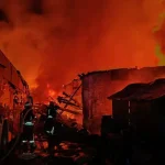 noapte de foc la granita ro alert in tulcea dronelere rusesti ataca portul izmail si distrug infrastructura civila video foto