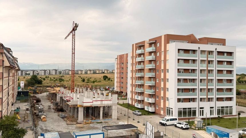 Blocajul de la ANCPI incetineste tranzactiile insa cererea pentru locuinte ramane mare