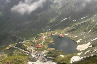 ANPC a impus amenzi de peste 300000 de lei la Balea Lac pentru alimente expirate si pentru conditii de igiena necorespunzatoare