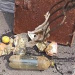 Canalizarea din Tulcea umpluta cu gunoaie Papuci si bidoane extrase din retea