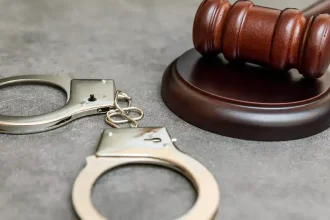 De la 20 de lei la violenta trei frati din Tulcea condamnati in prima instanta