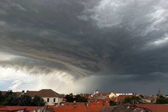 De la 37 de grade la furtuni si vijelii ANM preconizeaza o schimbare brusca a vremii