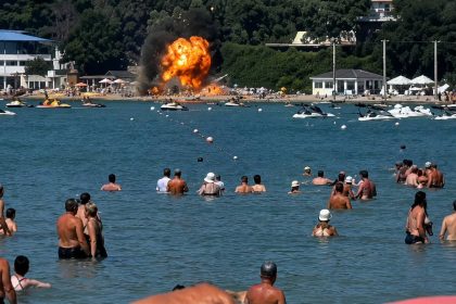 Drona cazuta pe plaja din Gelendjik trei morti si 13 raniti