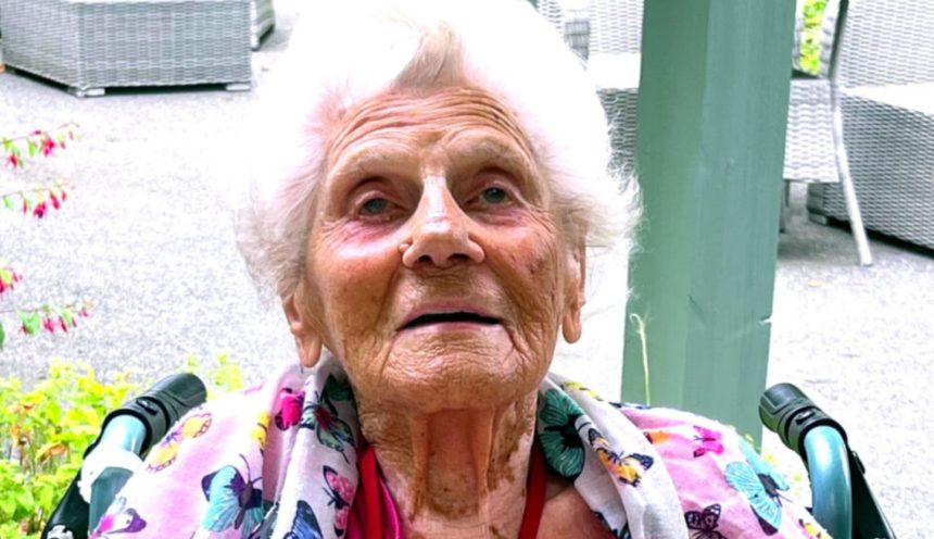 Ethel Caterham a implinit 117 ani si este cea mai batrana persoana in viata