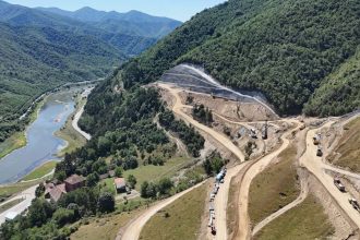 Grindeanu sustine ca reglementarile de mediu impiedica lucrarile la autostrada Sibiu Pitesti