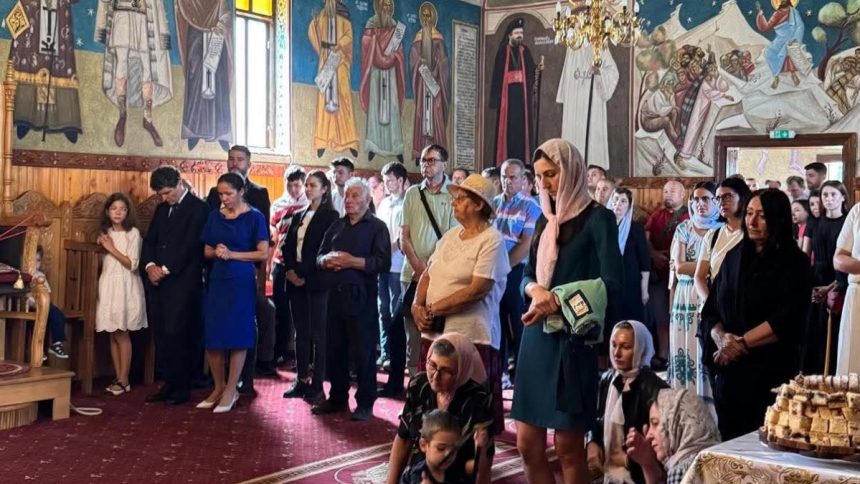Nicuisor Dan a fost prezent la slujba Sfintei Maria la manastirea din Fagaras