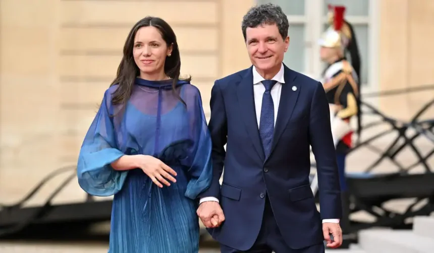 Nicusor Dan a facut publica declaratia de avere a partenerei sale Mirabela Grdinaru