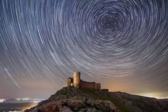 Noapte magica la Enisala Perseidele vor lumina cerul deasupra cetatii