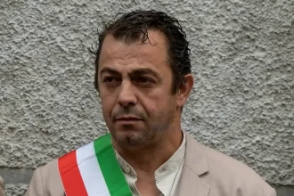 Primarul italian care a renuntat la salariu si a donat municipalitatii 160000 de euro in opt ani