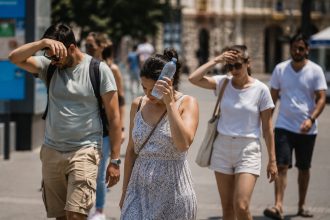 Valul de canicula se extinde iar in unile zone apar furtuni anunta ANM