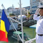 Ziua Marinei la Tulcea mii de oameni pe faleza nave de razboi si spectacol pana la artificii