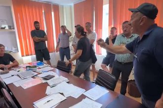 scandal la pardina texas pe pasuni demolari si sedinta suspendata video