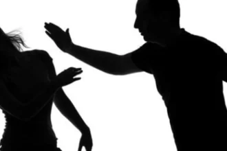 Conflict familial pe strada Năframei din Tulcea: o femeie a fost dusă la spital