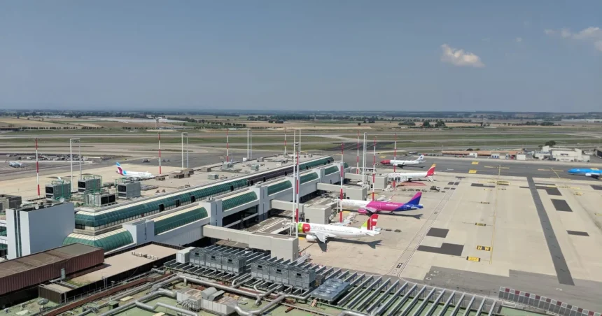 Grevă a controlorilor italieni blochează miercuri toate cele 33 de aeroporturi