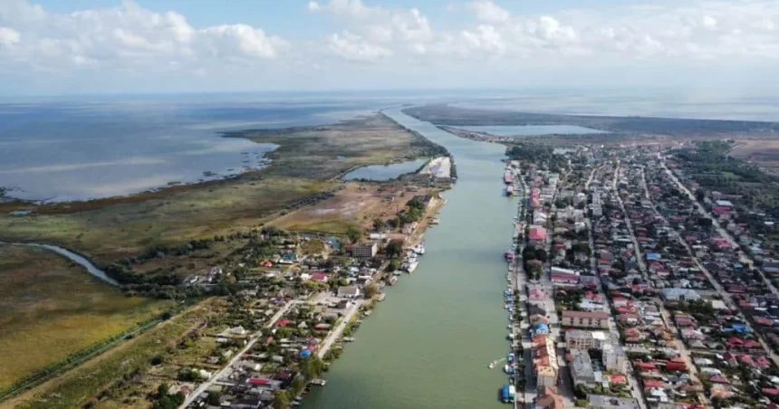 La Sulina, bordurile ajung cu barja: 1,8 milioane pentru străzile din Prospect