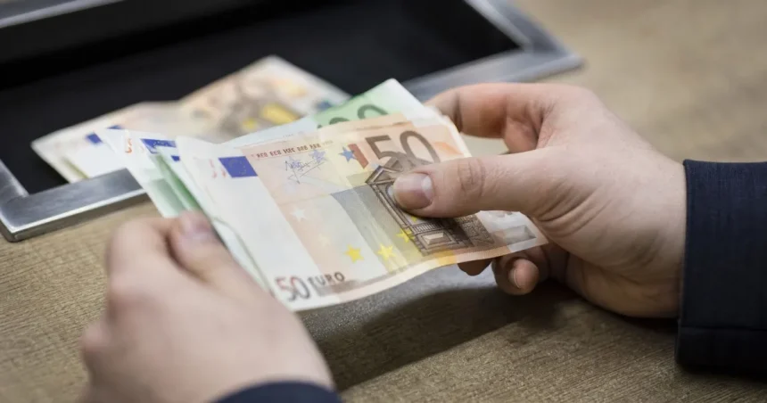 Leul se depreciază; euro aproape de record la cursul BNR din 28 septembrie 2026