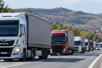 Transportatorii cer suspendarea amenzilor TollRo până la operarea sistemului
