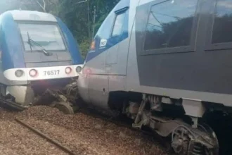 Tren cu 180 de pasageri, deraiat în nordul Franței. 44 de răniți