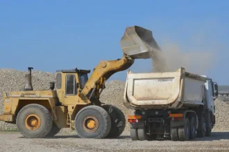 Balastierele ilegale riscă amenzi de până la 500.000 de lei