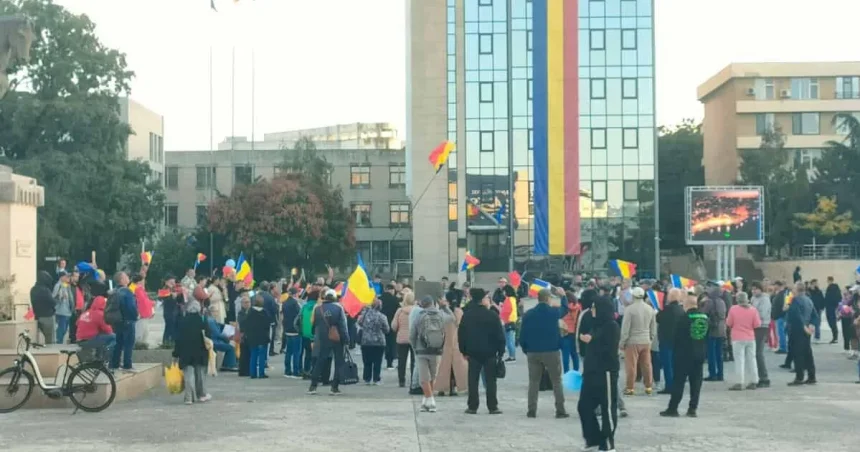 Căline, Tulcea e cu tine! Circa o sută de susținători prezenți, liderii AUR absenți