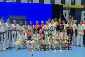 Karateka din Tulcea, ploaie de medalii la București! Albert Pănuță, de neoprit