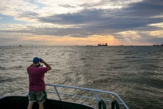 Sulina, din nou în impas: 120 de nave blocate după o săptămână fără navigație