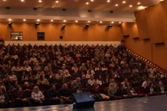 Teatrul „Jean Bart” Tulcea: Dan Badea, Azur și o premieră, în octombrie