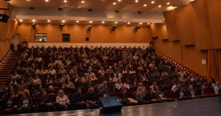 Teatrul „Jean Bart” Tulcea: Dan Badea, Azur și o premieră, în octombrie