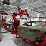 Tesla cere o creștere de 13 ori a emisiilor la fabrica Fremont, aflată lângă o școală